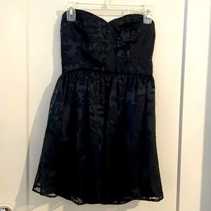 Strapless Flowy Black Patterned Dress